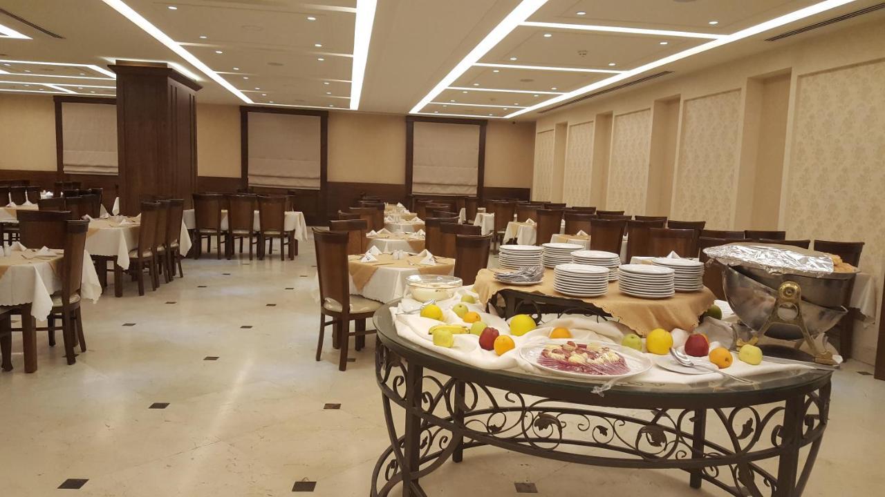 Arena Space Hotel Amman Esterno foto